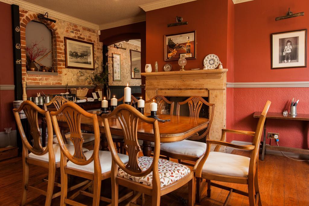 The Three Horseshoes Hotel Alton  Zewnętrze zdjęcie